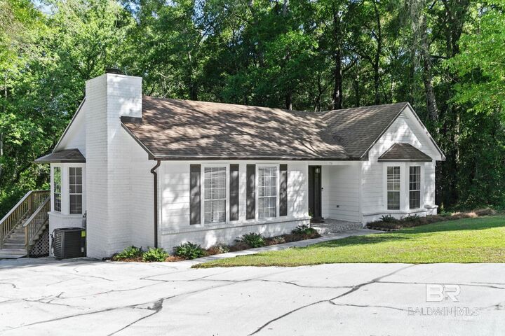 Property Photo:  1774 Princeton Woods Drive  AL 36618-3260 