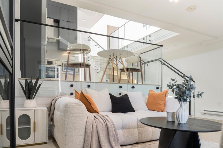 Property Photo: 7355 Oak Street BC V6P 1V9