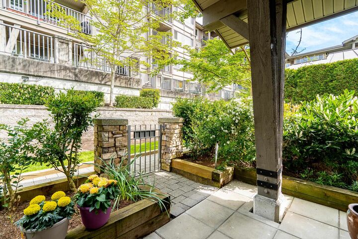 Property Photo: 3138 Dayanee Springs Boulevard 6 BC V3E 0B6