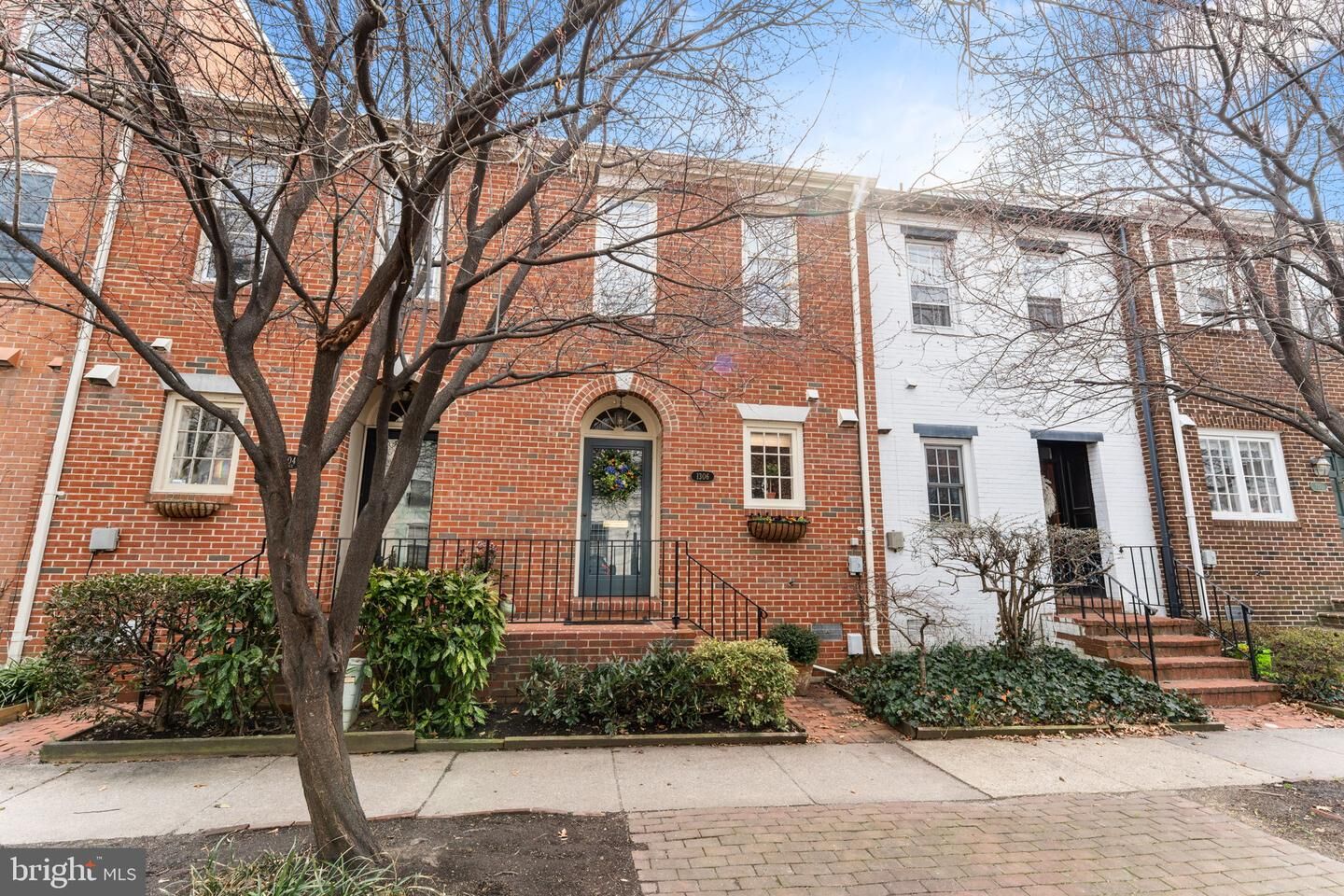 Property Photo: 1306 Prince Street VA 22314