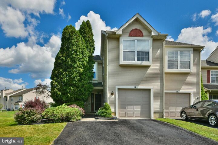 Property Photo:  14 Nutmeg Place  PA 18940 