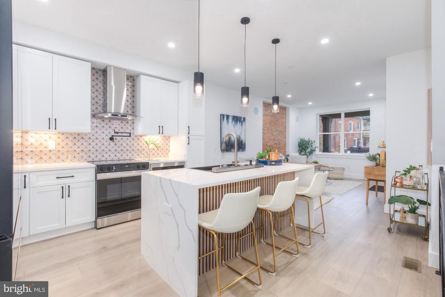 Property Photo:  1218 5th Street NE 1  DC 20002 