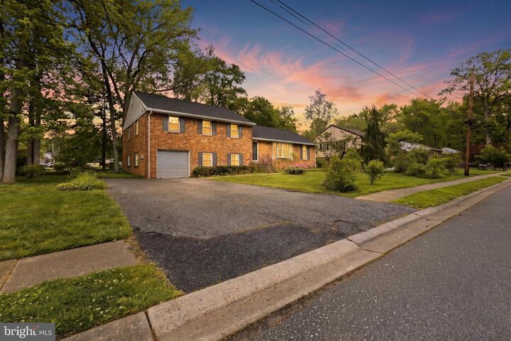 Property Photo:  241 Cheltenham Road  DE 19711 