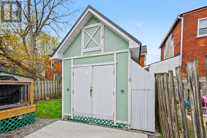 Property Photo:  48 Ogden Avenue  ON K7A 2L8 
