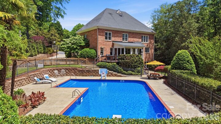 Property Photo:  6746 Wynfaire Lane  NC 28210 