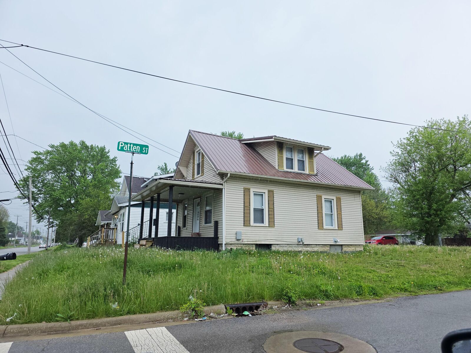 Property Photo:  555 N Greenwood Street  OH 43302 