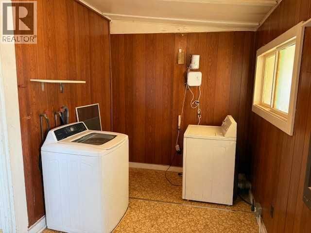 Property Photo:  702 3 Street Southwest  AB T0J 0Y6 