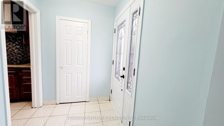 Property Photo:  73 Flora Drive Main  ON M1P 1A5 