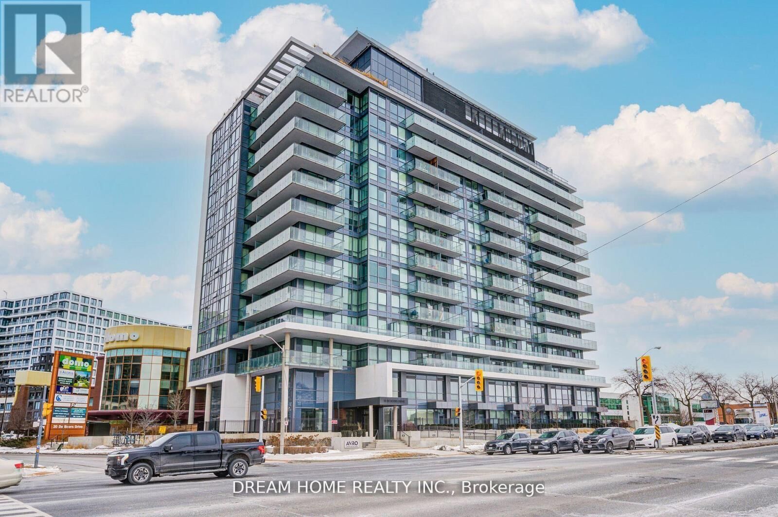 Property Photo:  10 De Boers Drive 1008  ON M3J 0L6 