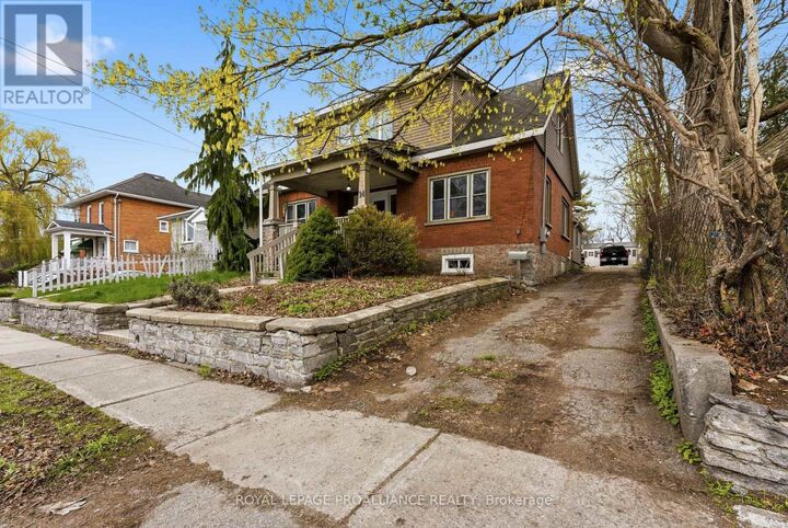 Property Photo:  14 Isabel Street  ON K8P 3N3 