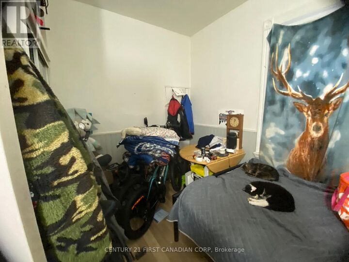 Property Photo:  92 Rectory Street  ON N5Z 1Z8 
