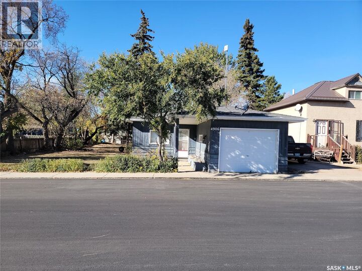 Property Photo:  4906 52nd Street  SK S0L 2C0 