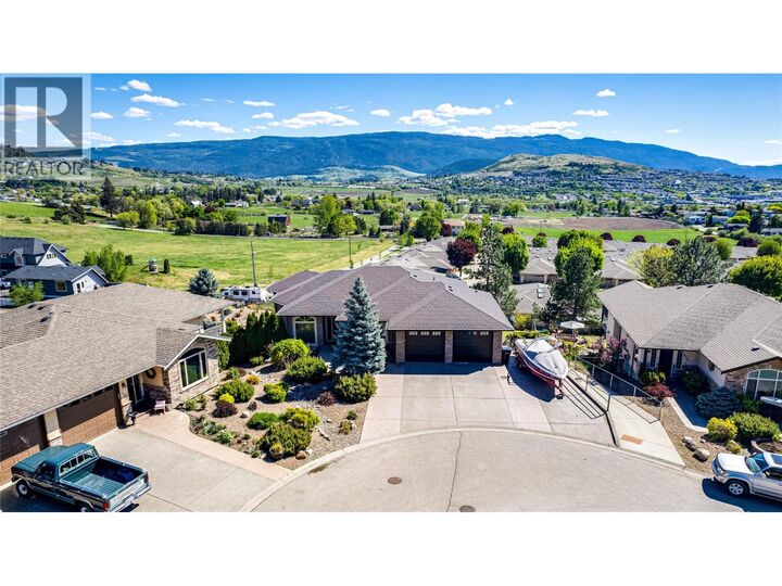 Property Photo:  900 33 Avenue  BC V1T 9V7 