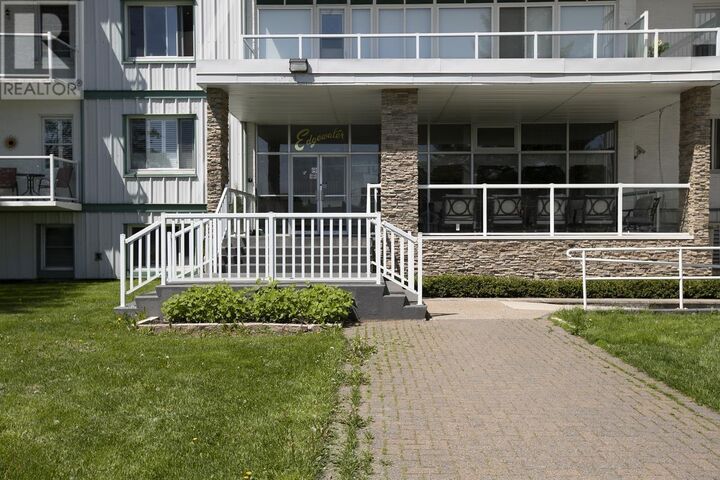 Property Photo:  99 Pine St # 307  ON P6A 3Y3 