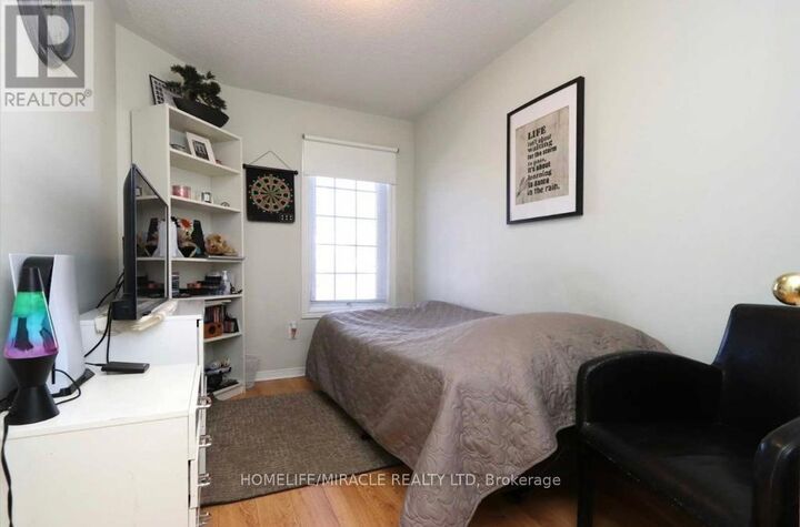 Property Photo:  29 Denison Avenue  ON L6X 0H2 