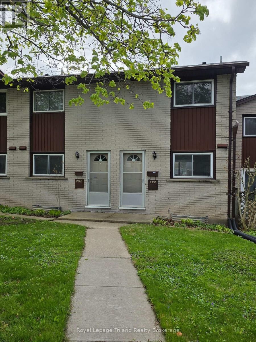 Property Photo:  644 Brant Street  ON N4S 5J8 