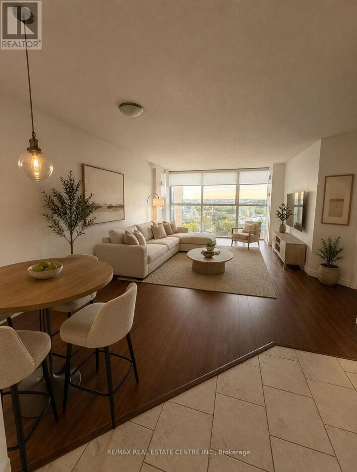 Property Photo:  35 Trailwood Drive 815  ON L4Z 3L6 
