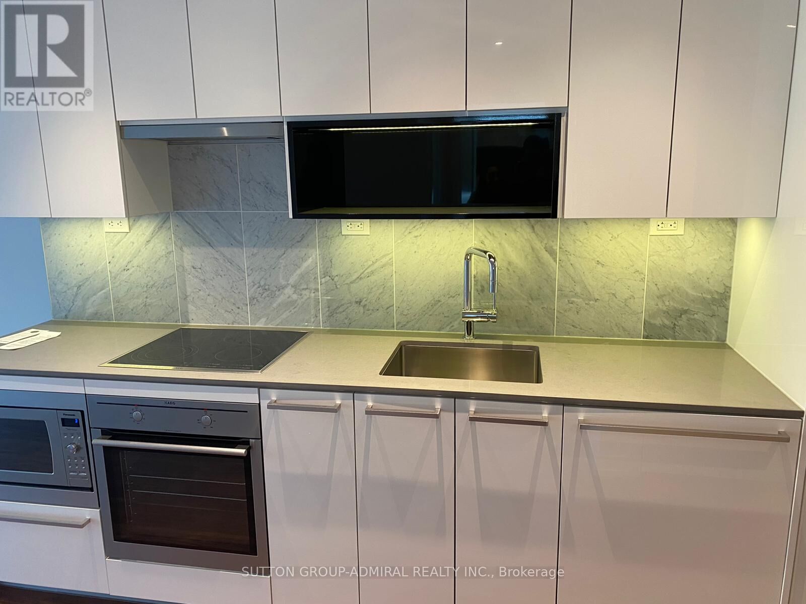 Property Photo:  115 McMahon Drive 808  ON M2K 0E3 