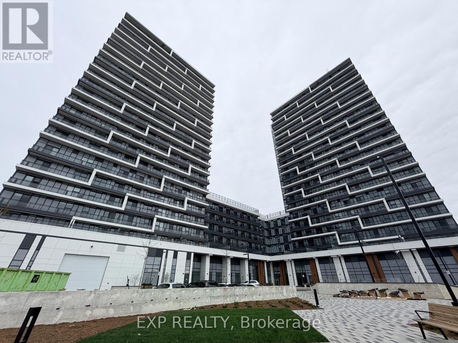 Property Photo:  9763 Markham Road 1610  ON L6E 0W4 