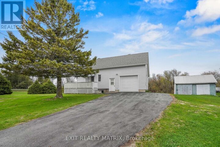 Property Photo:  17 Dubois Street  ON K0B 1K0 