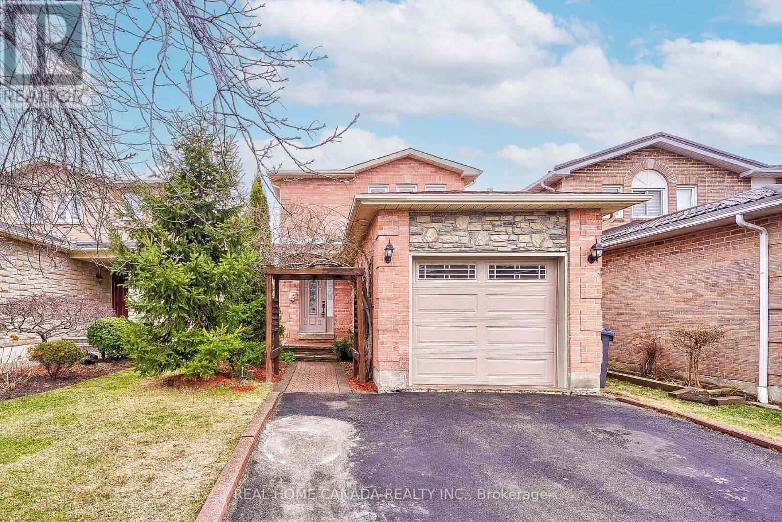 Property Photo:  540 Bluesky Crescent  ON L5R 2S2 