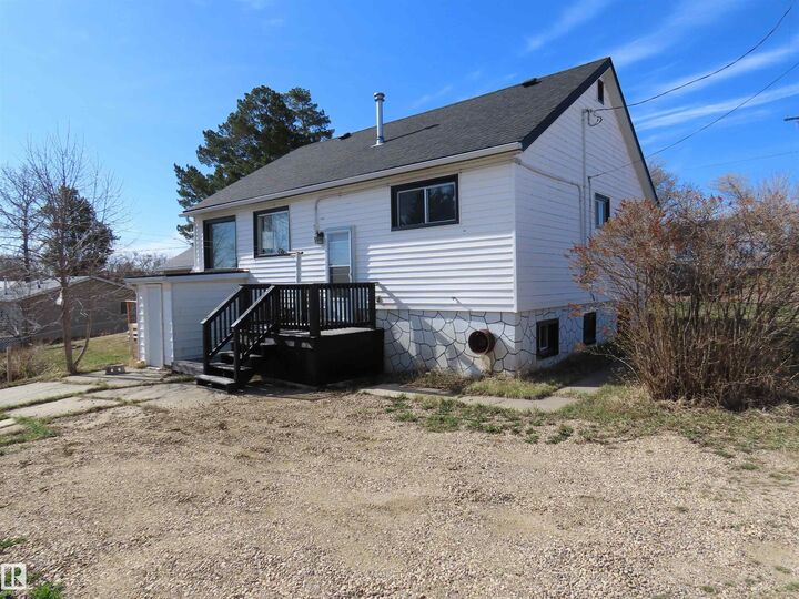 Property Photo:  4928 51 Avenue  AB T0E 2A0 