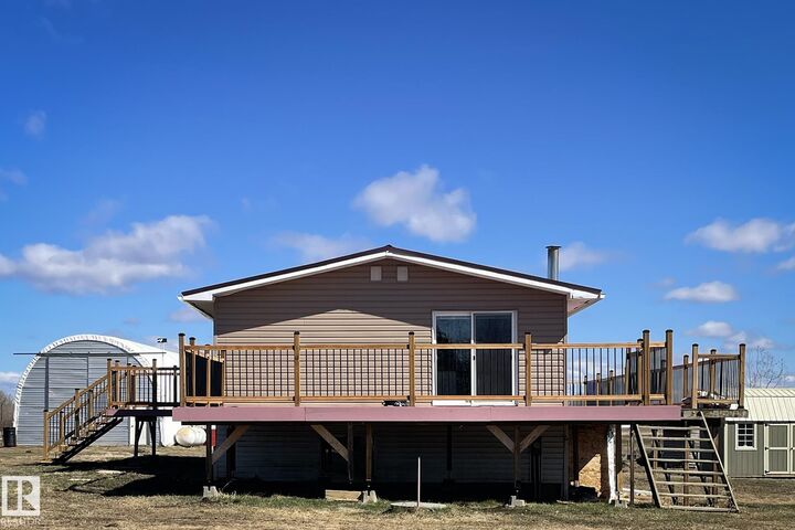 Property Photo:  650003 Rge Road 214  AB T9S 2A6 