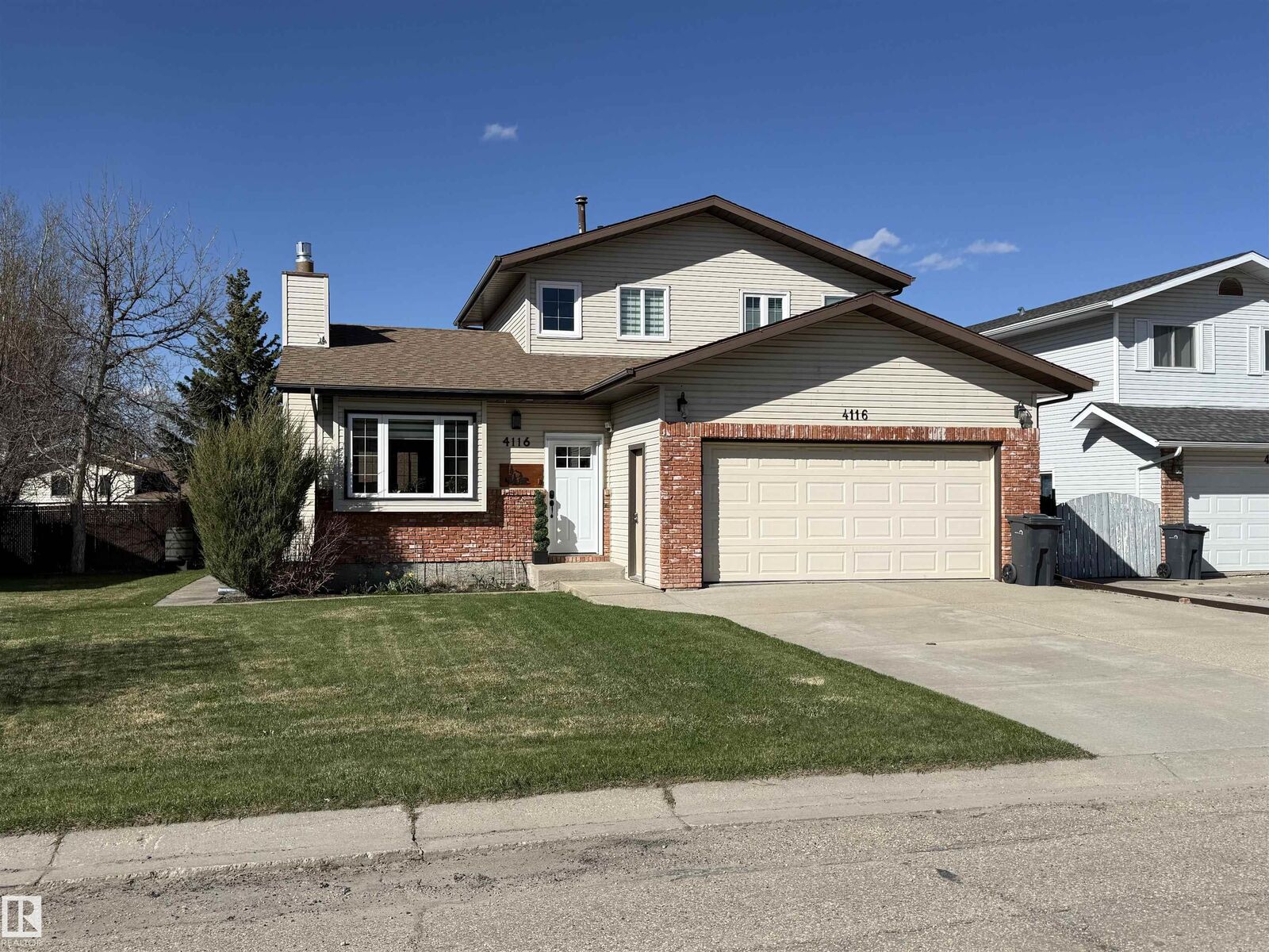 Property Photo:  4116 55C Ave  AB T7A 1A7 