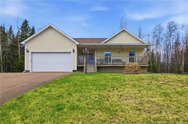 Property Photo:  30 Cranberry Lane  NB E3A 0M3 