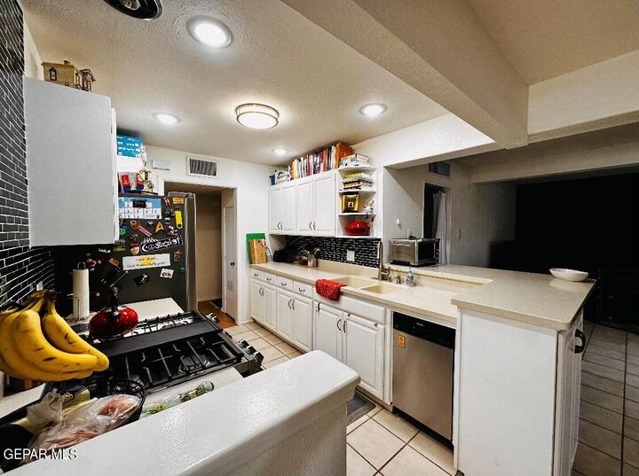 Property Photo: 1516 Elmhurst Drive TX 79925