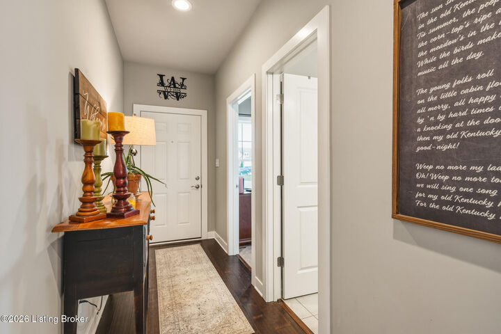 Property Photo:  8816 Sanctuary Ln  KY 40291 