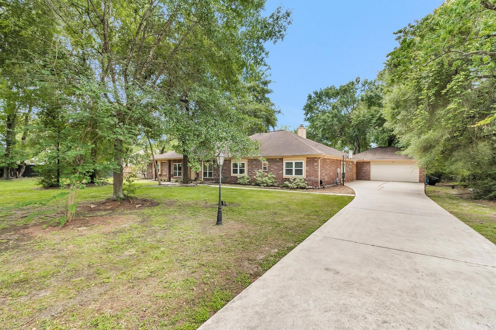 Property Photo: 22707 Trailwood Lane TX 77375
