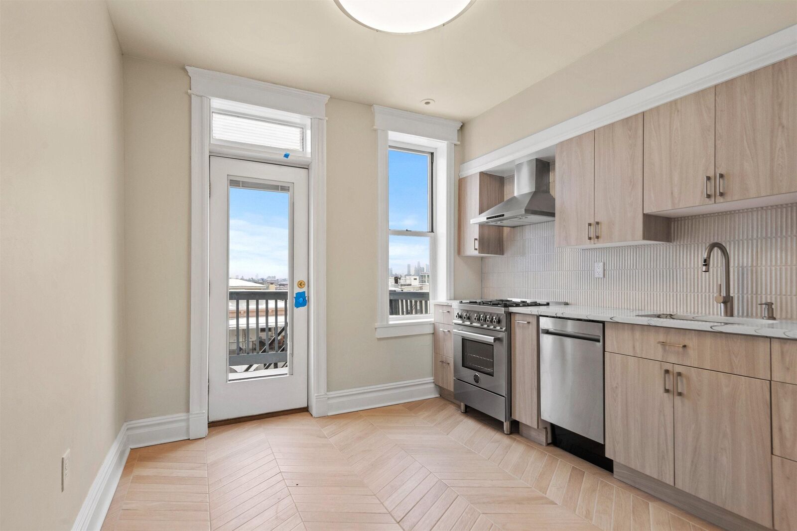 Property Photo:  630 Palisade Ave 2  NJ 07307 