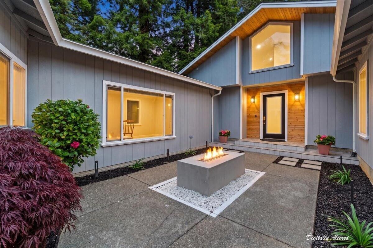 Property Photo:  2440 Harris Street  CA 95503 