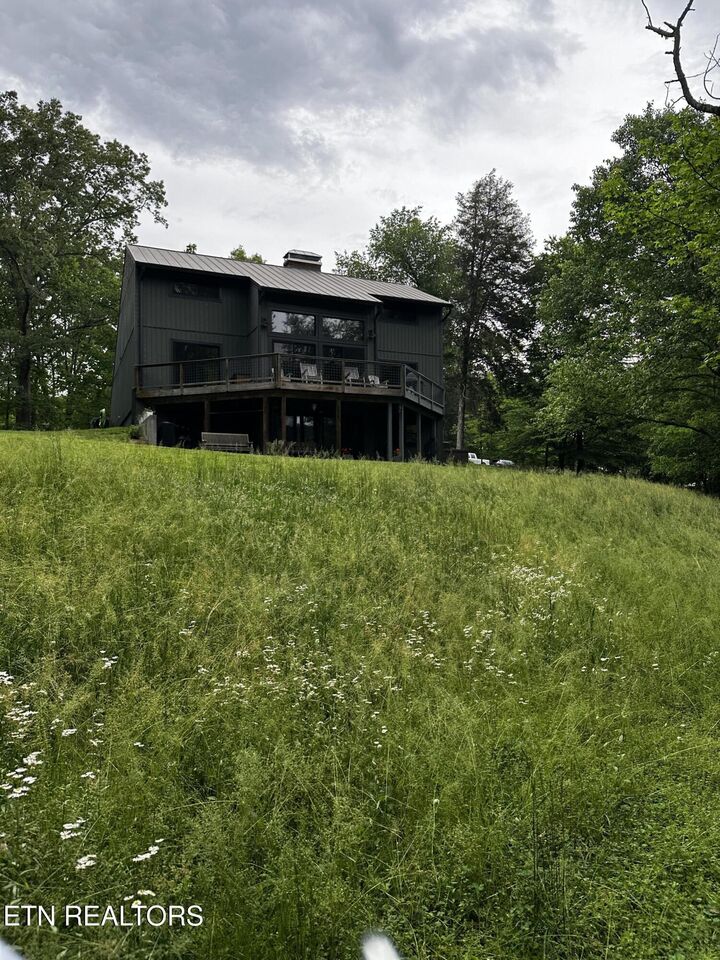 Property Photo: 104 Dug Ridge Rd TN 37763
