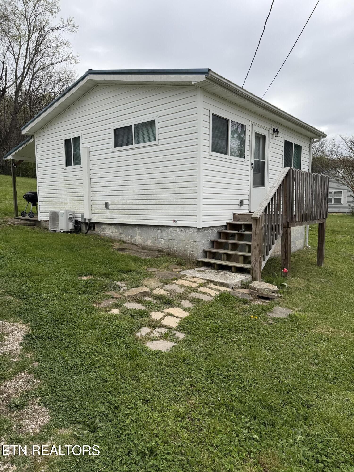 Property Photo:  621 Russell Ave Ave  TN 37748 