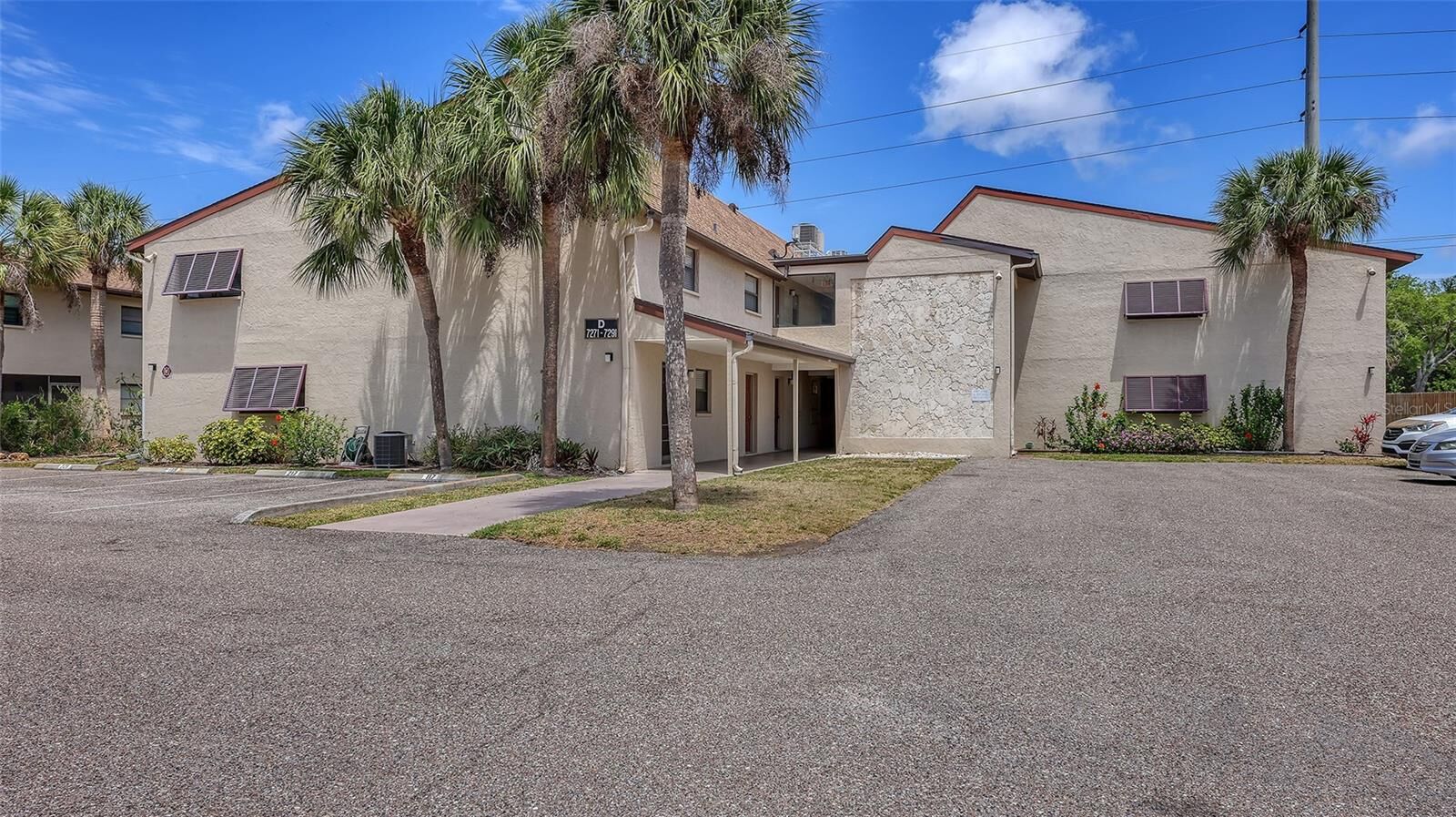 Property Photo:  7291 Cloister Drive 222  FL 34231 