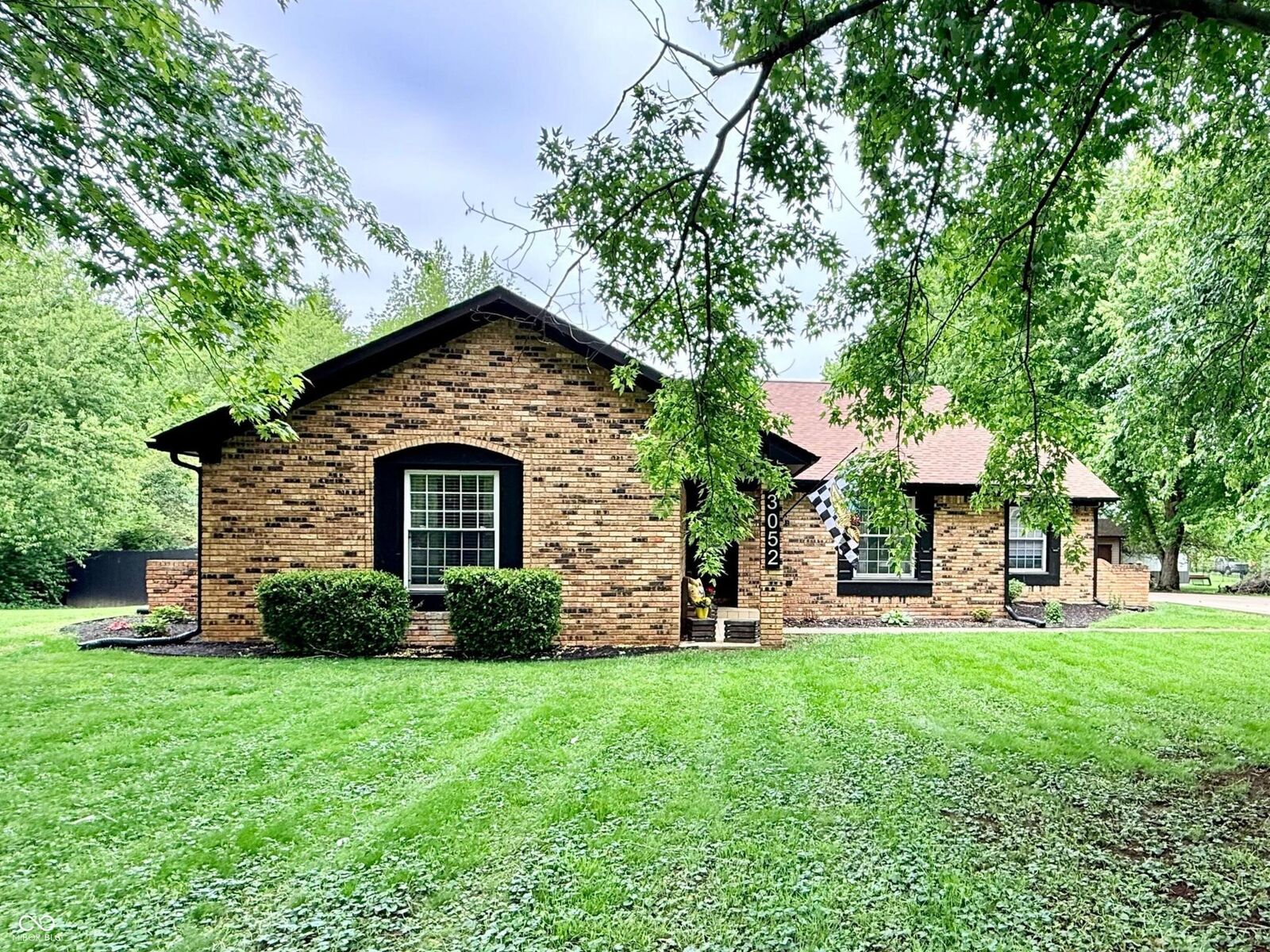 Property Photo:  3052 W Burning Tree Road  IN 47933 