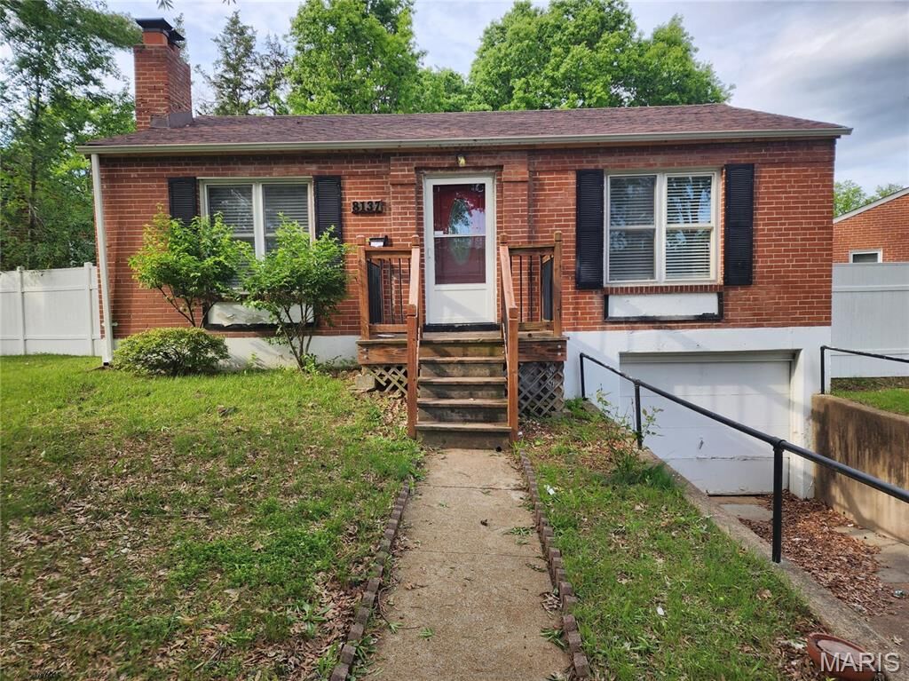 Property Photo: 8137 Vardaman Drive MO 63130