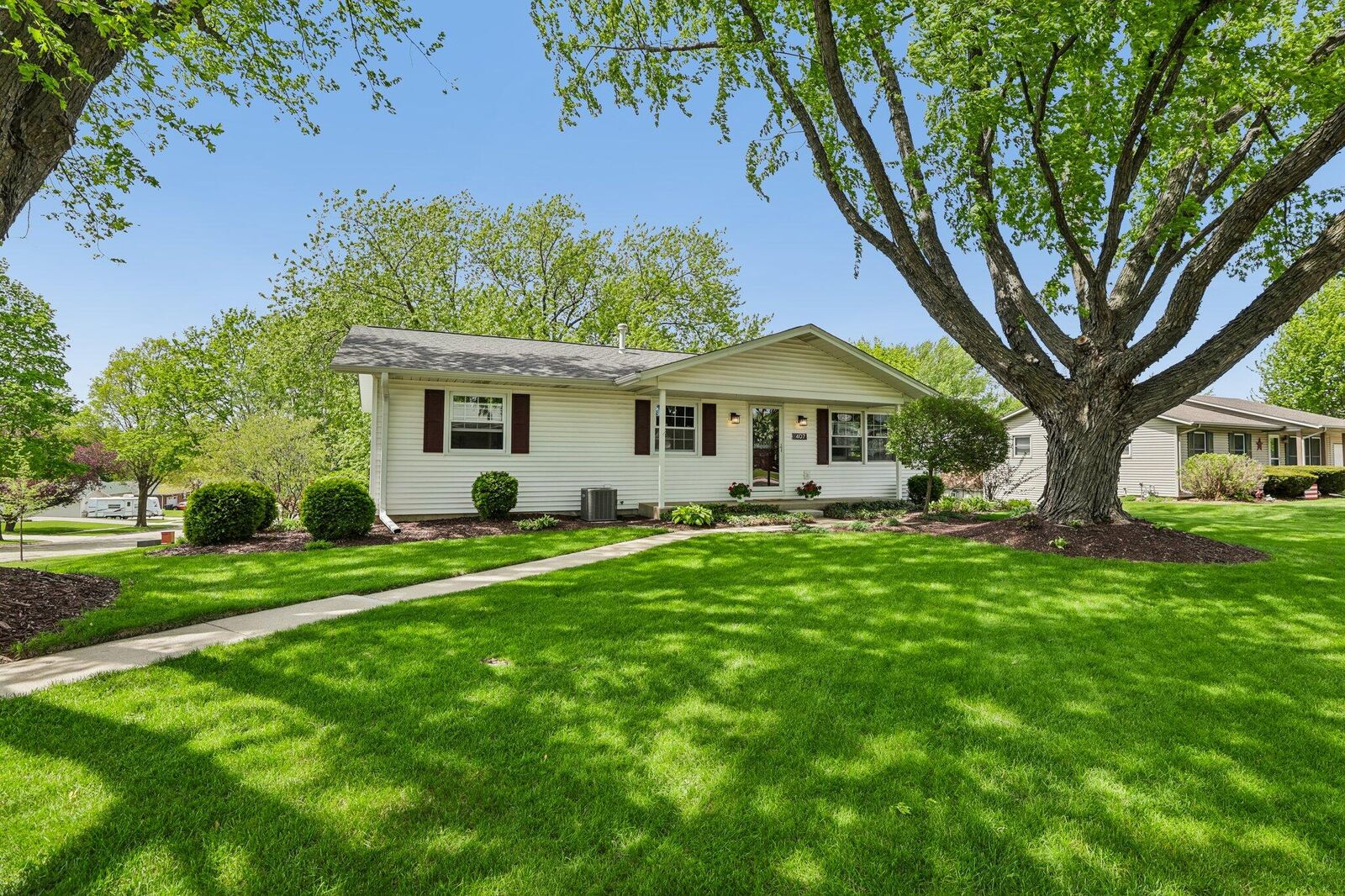 Property Photo: 407 N Midway Ave WI 53549