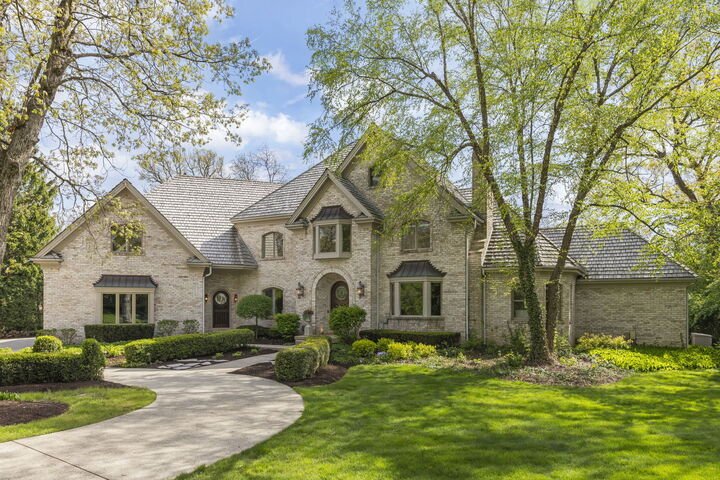 Property Photo:  1S370 Winfield Road  IL 60189 