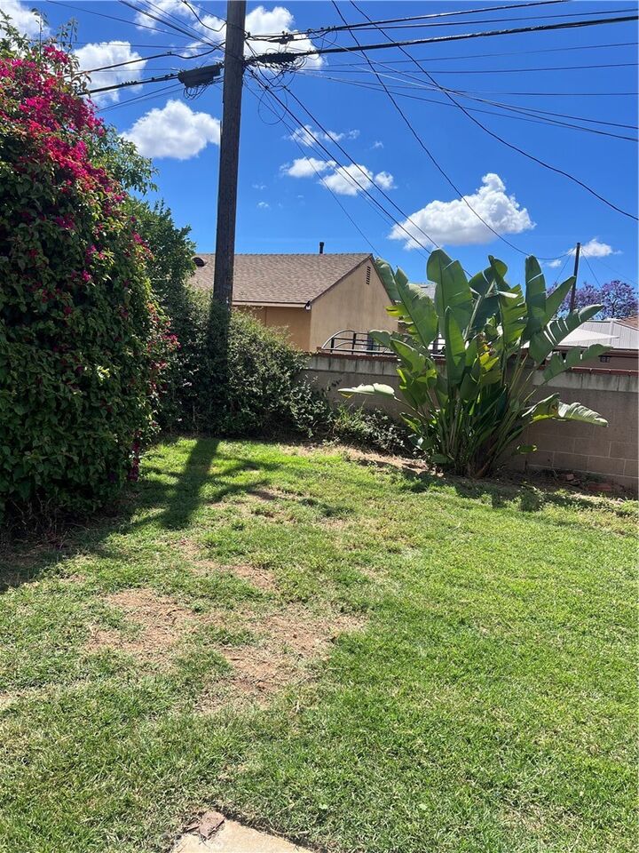 Property Photo:  11914 N Hastings Drive Drive  CA 90605 