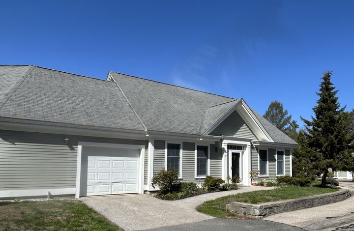 Property Photo:  42 Farragut Way 42  ME 04043 