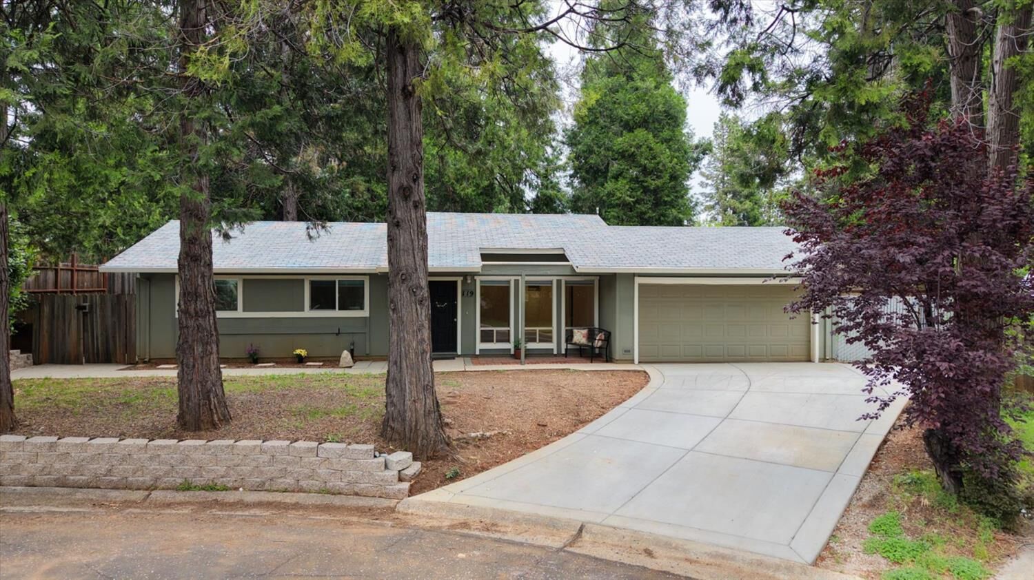 Property Photo:  119 King Court  CA 95945 