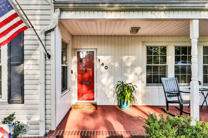 Property Photo:  140 E Glenwood Dr  TN 37040 