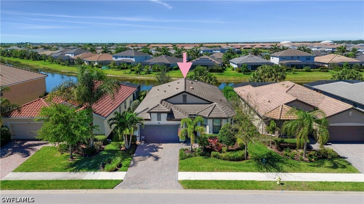 Property Photo:  2077 Hamlin Street  FL 34120 