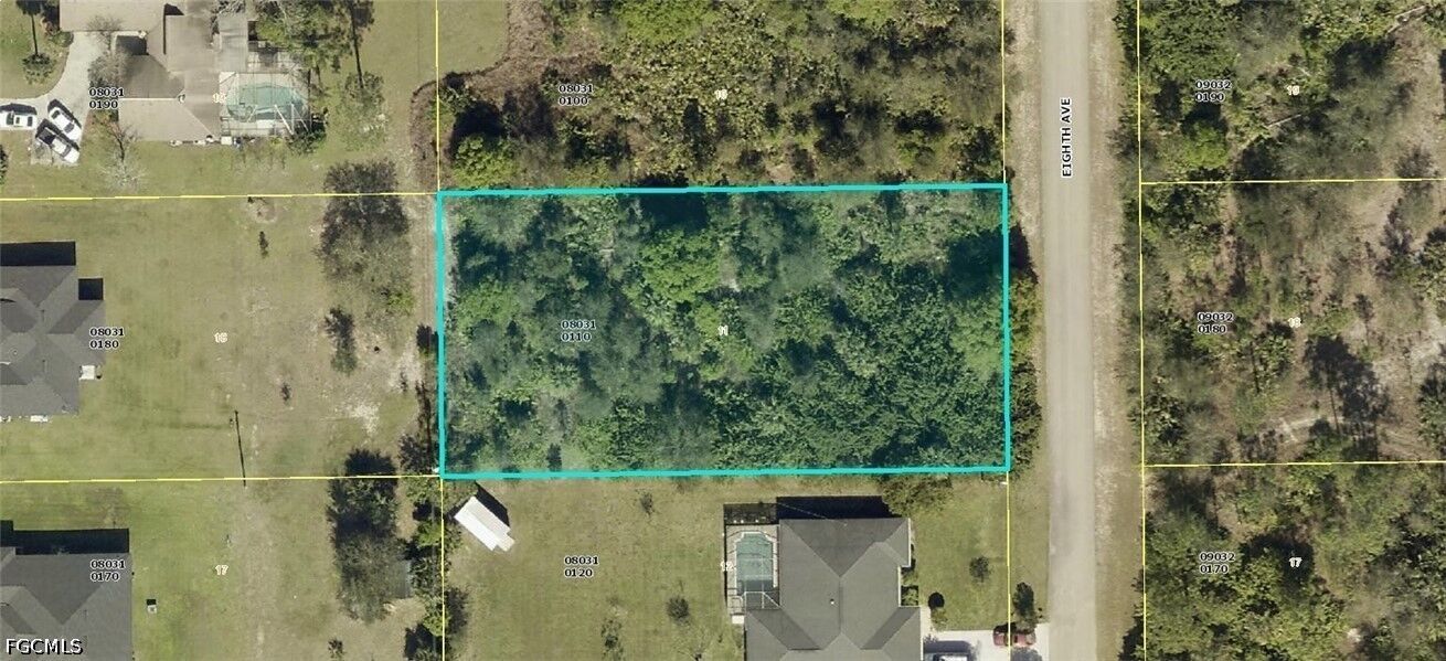 Property Photo:  607 Eighth Avenue  FL 33972 