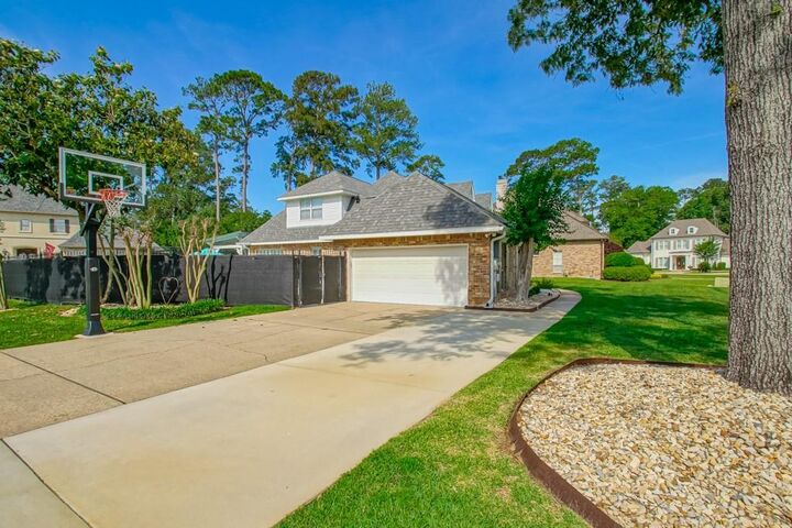 Property Photo: 93 Longwood Drive LA 70471