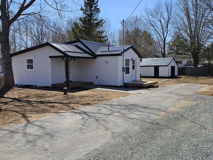 Property Photo:  25 Brown Street  NS B0P 1E0 