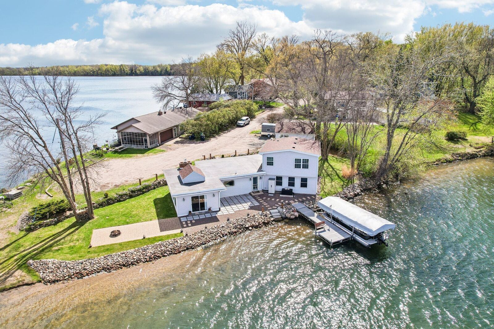 Property Photo: 9990 Bonnie Glen Parkway MN 55013